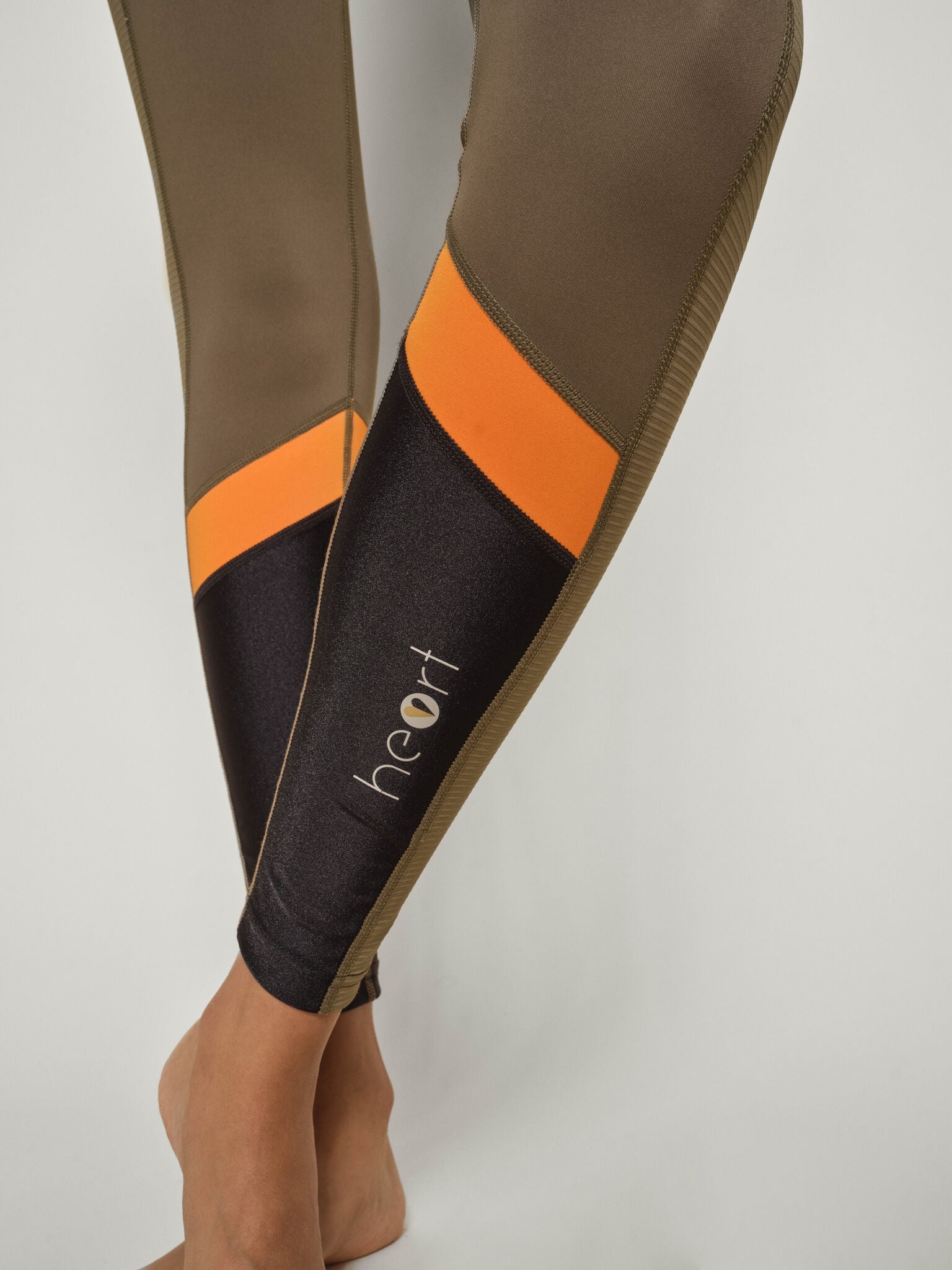 Modelshot / Capers Green / Detail